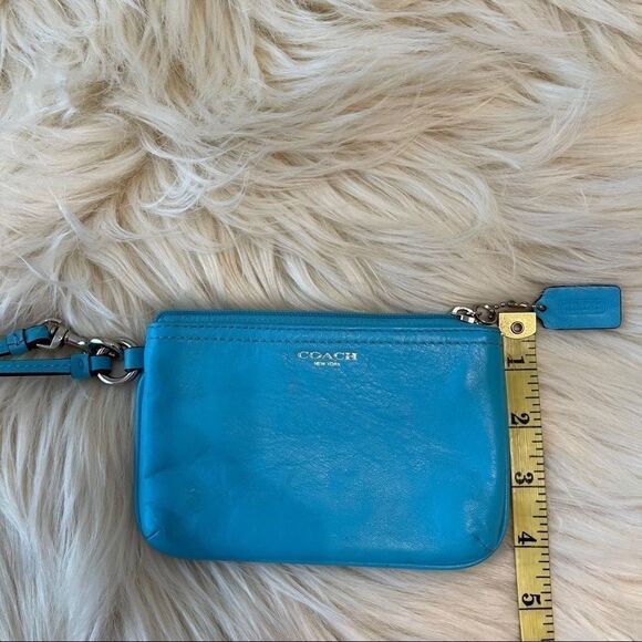 ‎Coach Turquoise Blue Wristlet - Picture 5 of 6